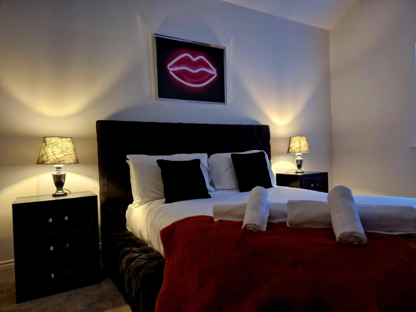 Holiday home The Hamilton Luxury Let's- Holly Barn
